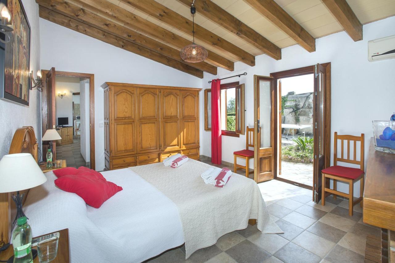 Owl Booking Villa Tarongers - Stay For Couples Port de Pollença Eksteriør billede